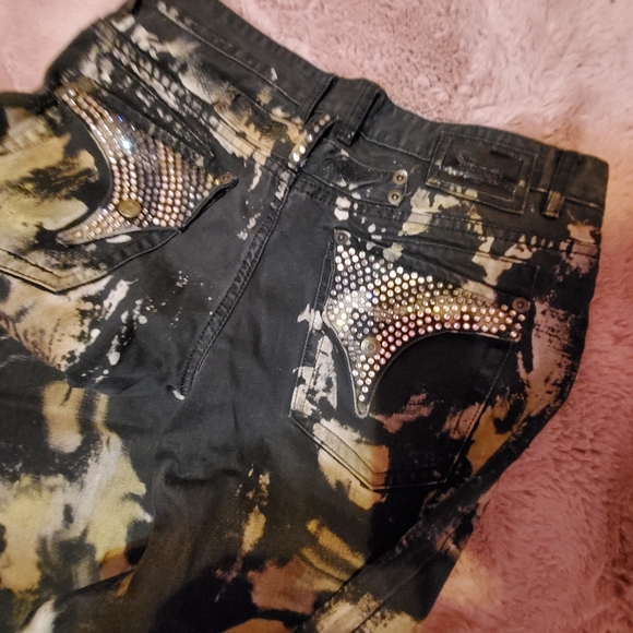 ROBINS Jean - Picture 7 of 8